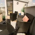 Penthouse near Schoenbrunn with large terrace! N43